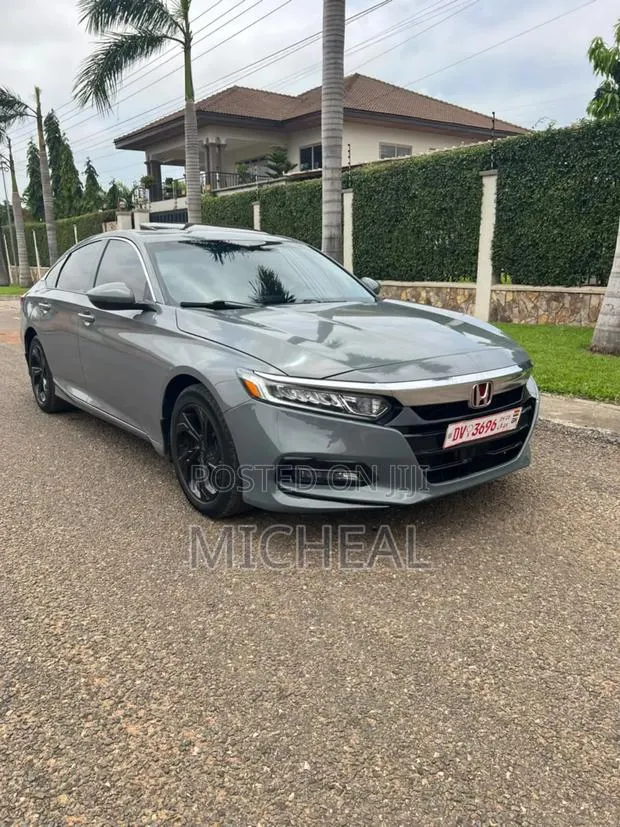 Honda Accord 2020 Gray · Photo 1