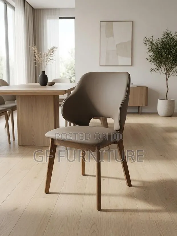 Balcony/Dining Chairs · Photo 1