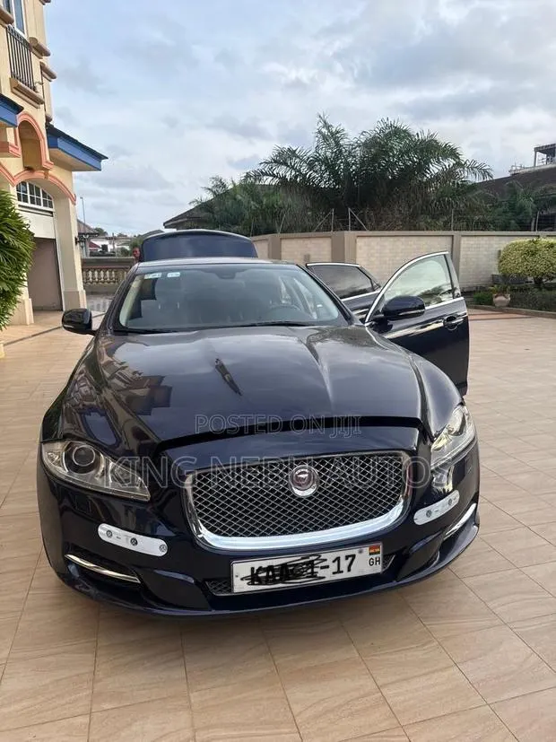 Jaguar XJ XJL Portfolio AWD 2017 Blue · Photo 1