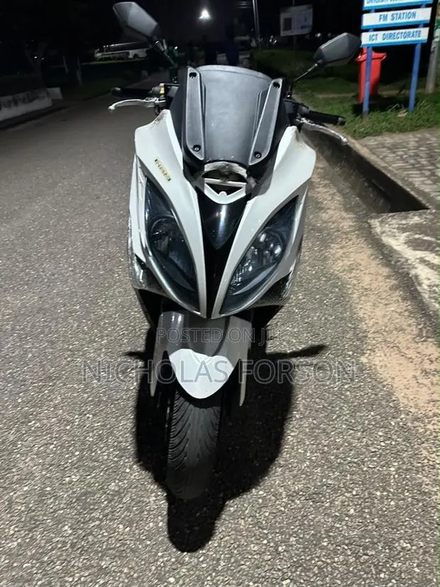 Kymco 2014 White · Photo 1