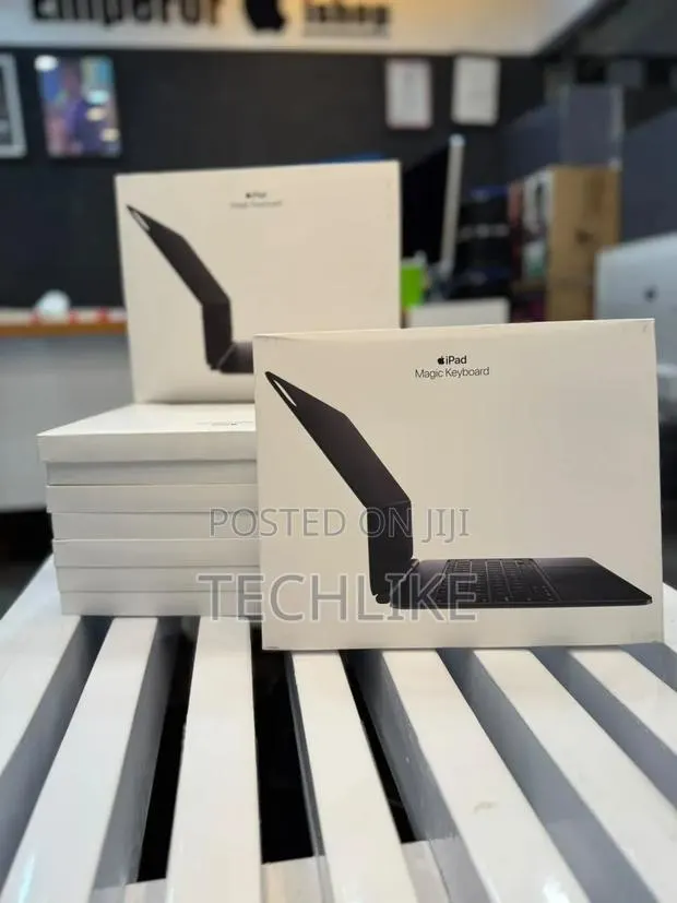 iPad Pro 11" Magic Keyboard · Photo 1