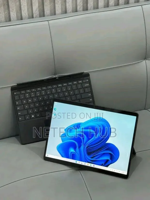 New Laptop Microsoft Surface Pro 9 16GB Intel Core i7 SSD 512GB · Photo 1