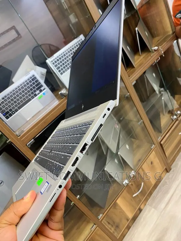 Laptop HP EliteBook 830 G6 8GB Intel Core I5 SSD 256GB · Photo 1