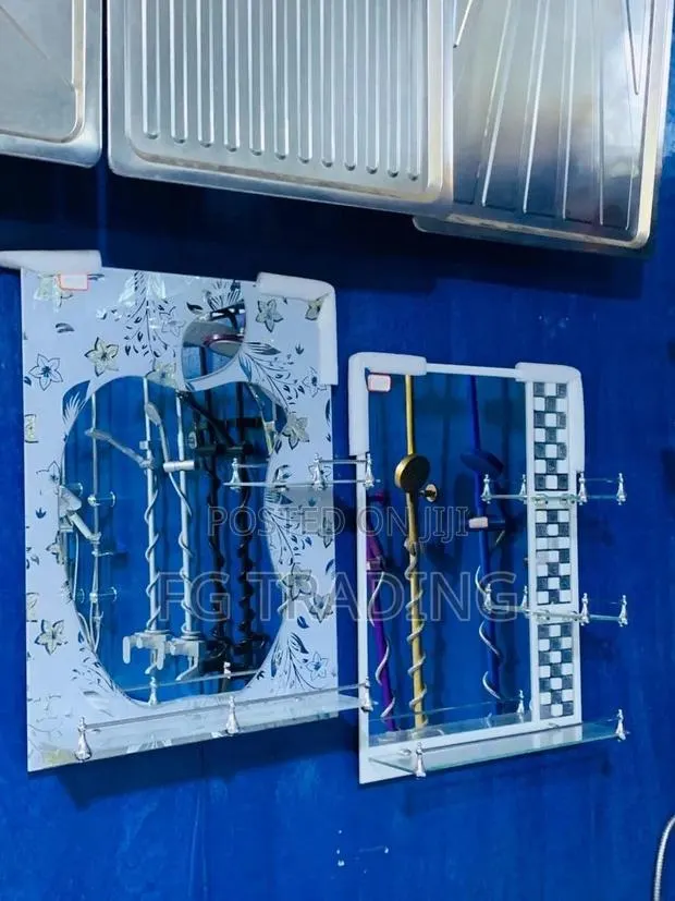 Dressing Mirror - Bathroom Mirror - Wall Mirror · Photo 1