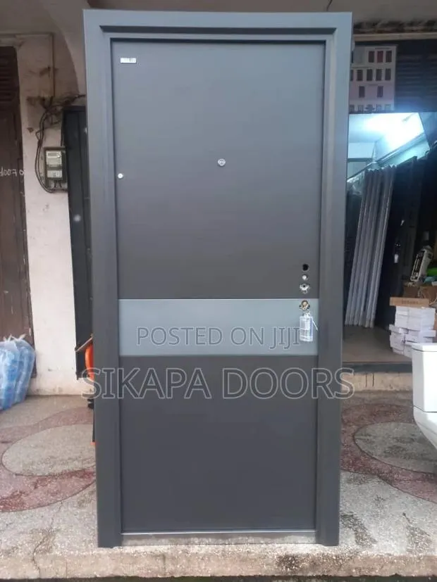 Anti- Rust Turkey Door · Photo 1