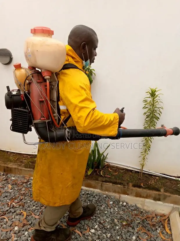 Snake Fumigation Man · Photo 1