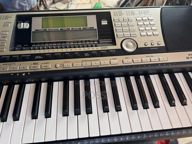 Yamaha PSR 740 From Germany Working Perfectly · Photo 1