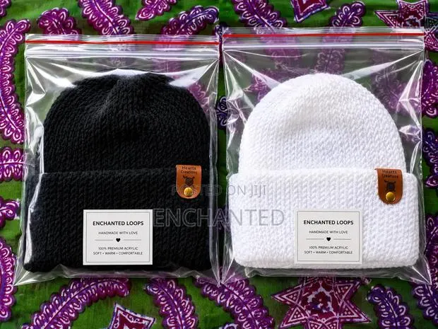 Beanie Hat · Photo 1
