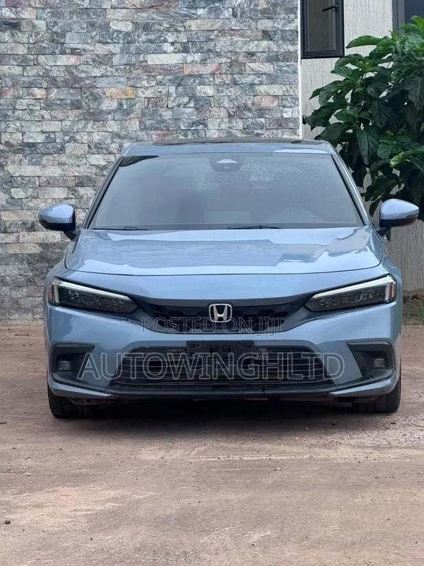 Honda Civic Sport Touring CVT 2023 · Photo 1