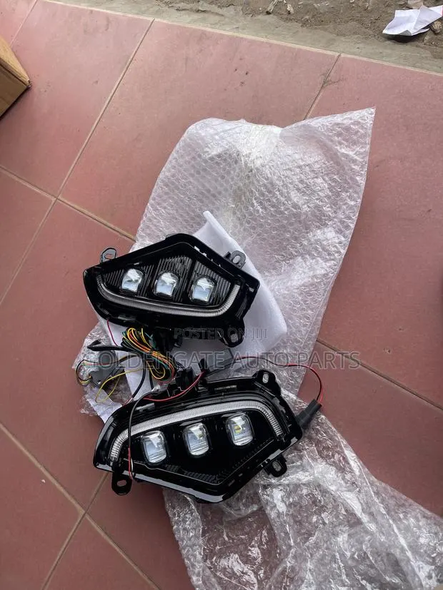 Toyota RAV4 2019 2020 2021 2022 2023 2024 Foglight Spec · Photo 1