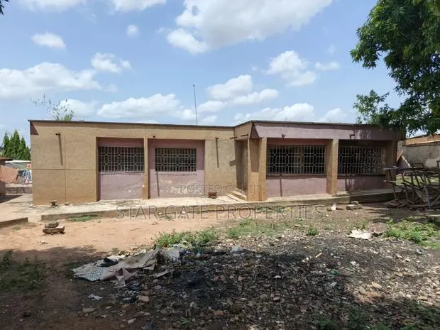5bdrm House in Buokrom, Kumasi Metropolitan for sale · Photo 1