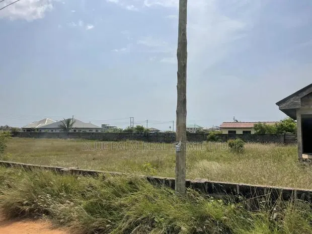 Land for Urgent Sale · Photo 1