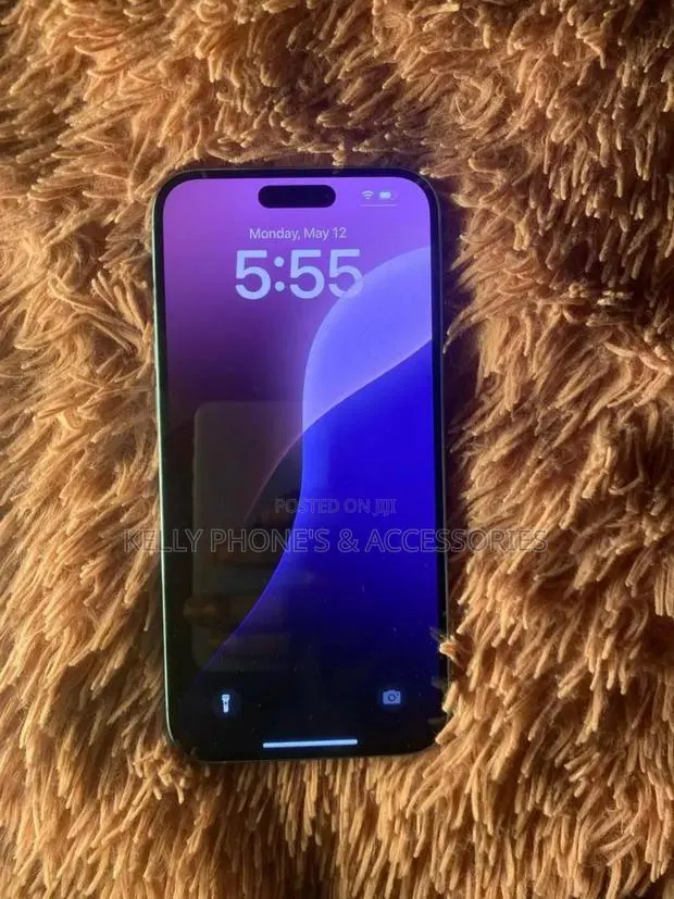 Apple iPhone 16 256 GB Black · Photo 1