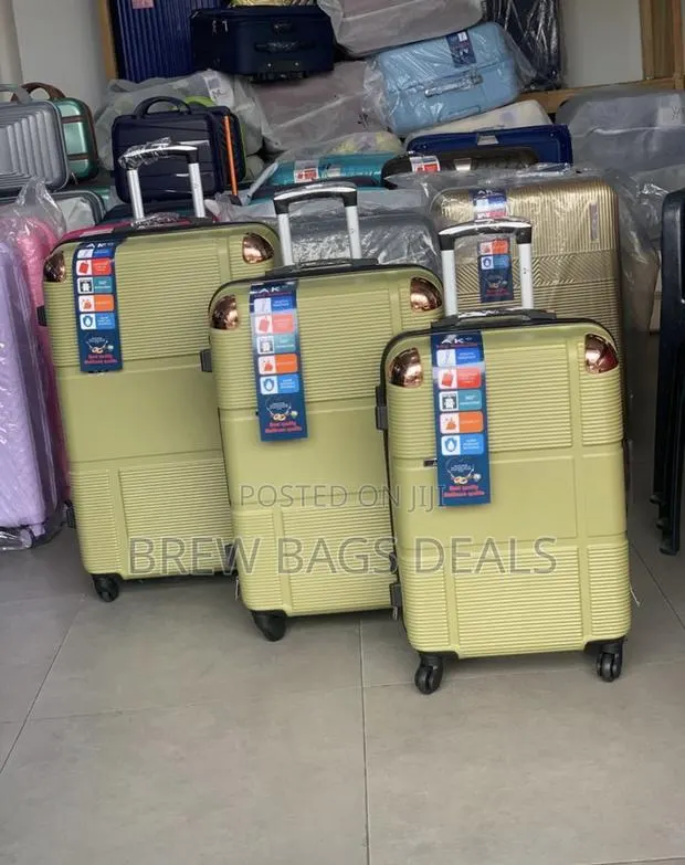 Quality Ak 3set Unbreakable Engagement Traveling Bag. · Photo 1