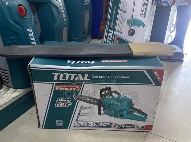 Total Gasoline Chainsaw 24” · Photo 1
