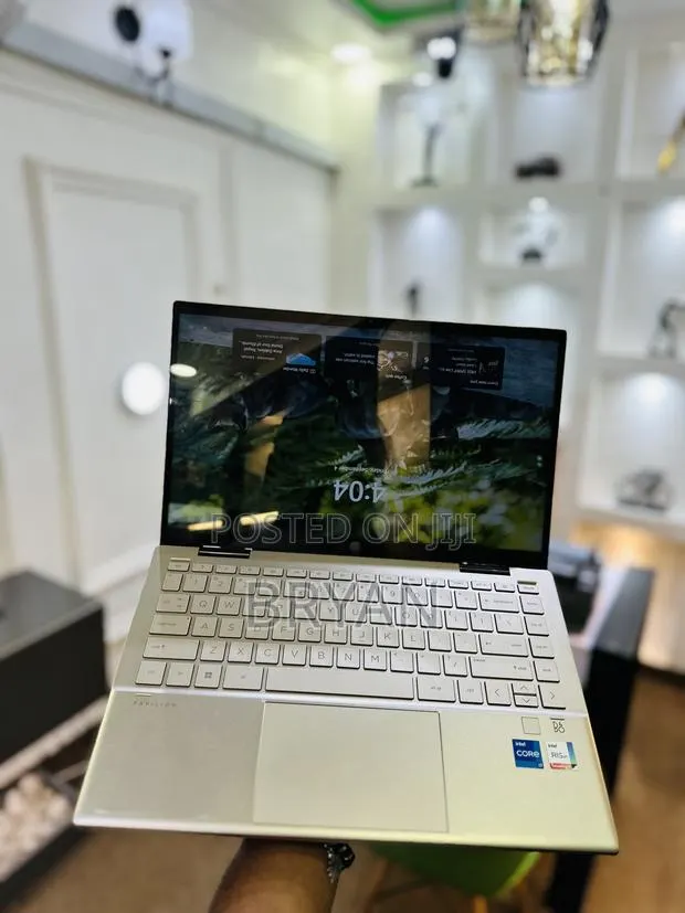 Laptop HP Pavilion 14 16GB Intel Core i7 SSD 512GB · Photo 1