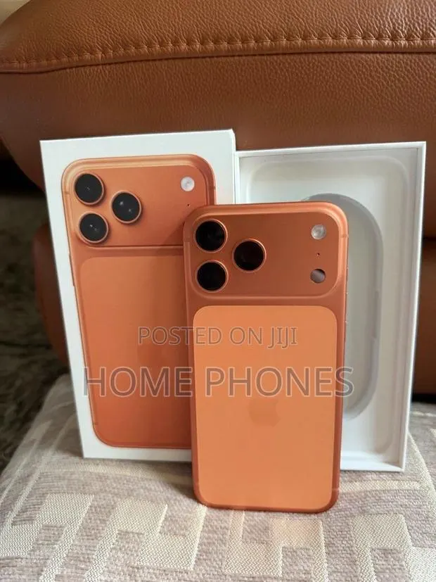 Apple iPhone 17 Pro Max 256 GB Orange · Photo 1