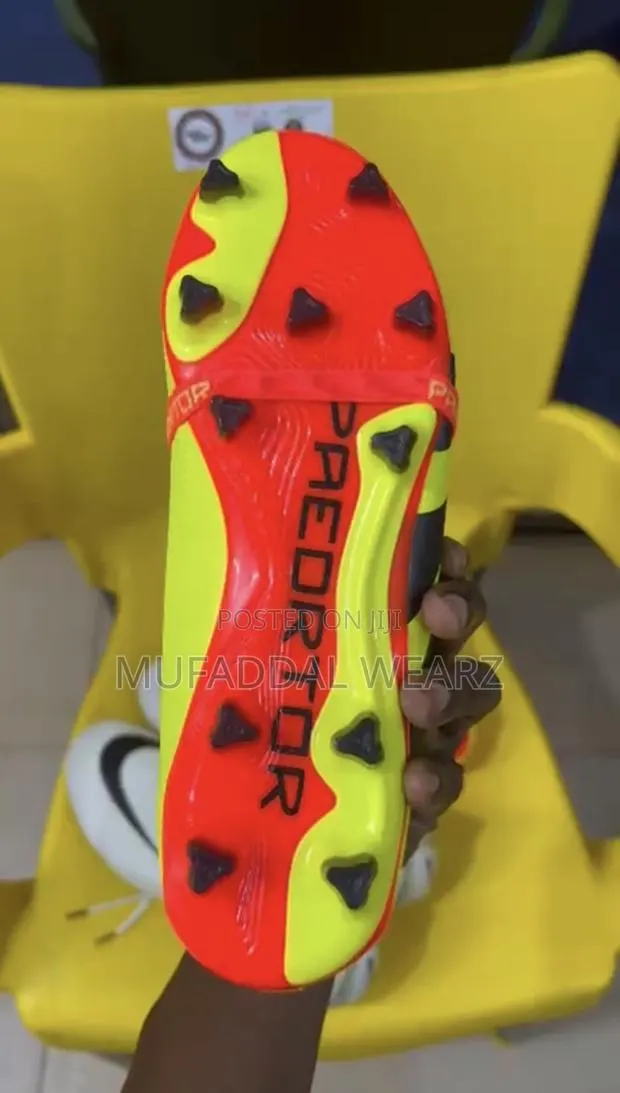 Original Adidas Boots · Photo 2