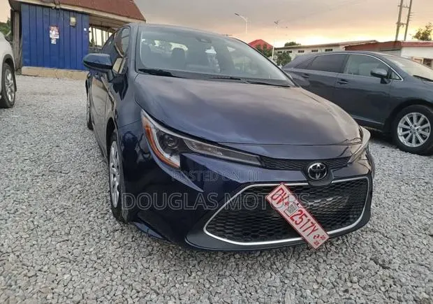 Toyota Corolla 2021 Black · Photo 1