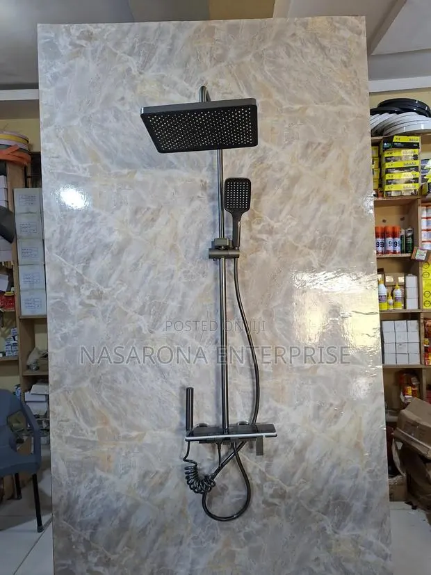 4 in 1 Piano Style Shower System With Thermostat (Cgh04) · Photo 1
