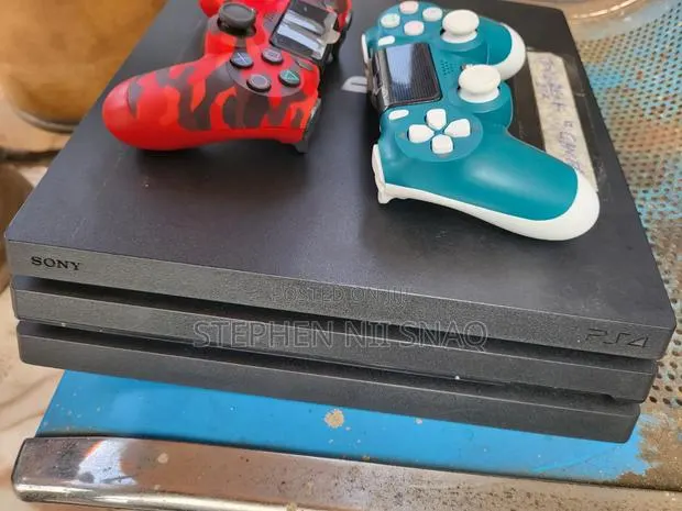 PS4 Pro With 9 Games · Photo 1
