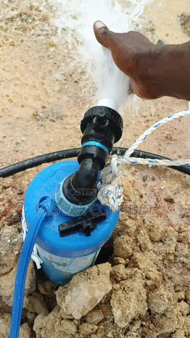Area Borehole Drilling · Photo 1