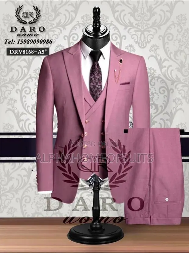 Executive Men’S Suits · Photo 1