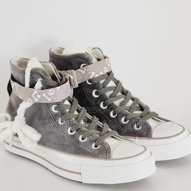 Chuck Taylor Converse Fog · Photo 1