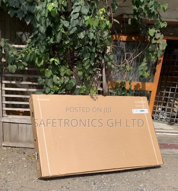 Premium Samsung 85du8000 85-Inch Crystal Uhd Smart Tv · Photo 1