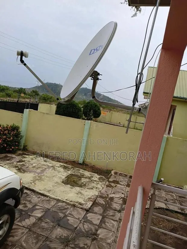 Dstv,TV Installation, CCTV Camera and Electric Fence, House Wiring · Photo 1