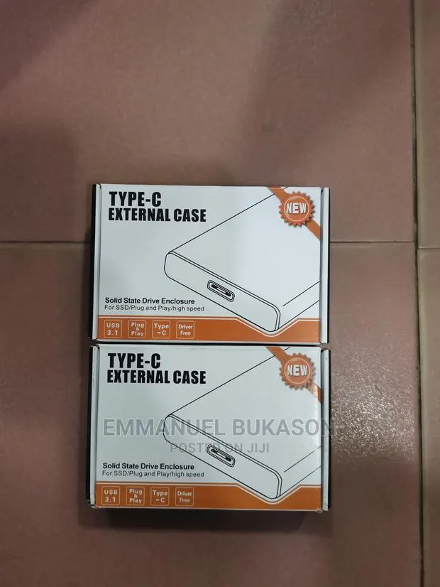 Type C Hard Drive Case · Photo 1