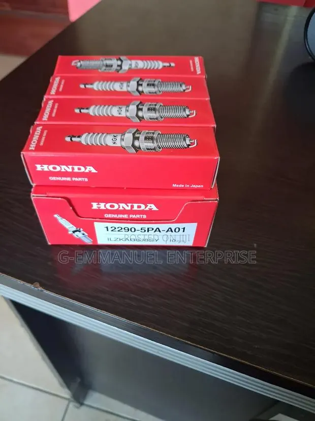 ILZKAR8J8SY. HONDA CR-V 2020 1.5T Spark Plugs. Original · Photo 1