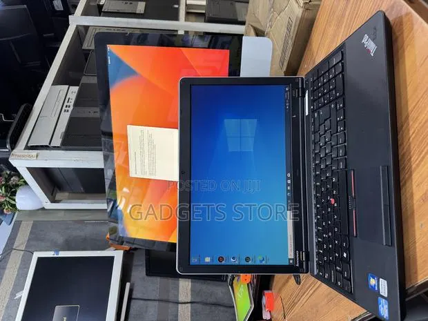 Laptop Lenovo ThinkPad Edge E520 8GB Intel Core I5 HDD 1T · Photo 1