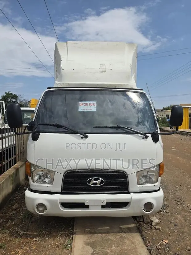 Hyundai Might Food Bus · Photo 1