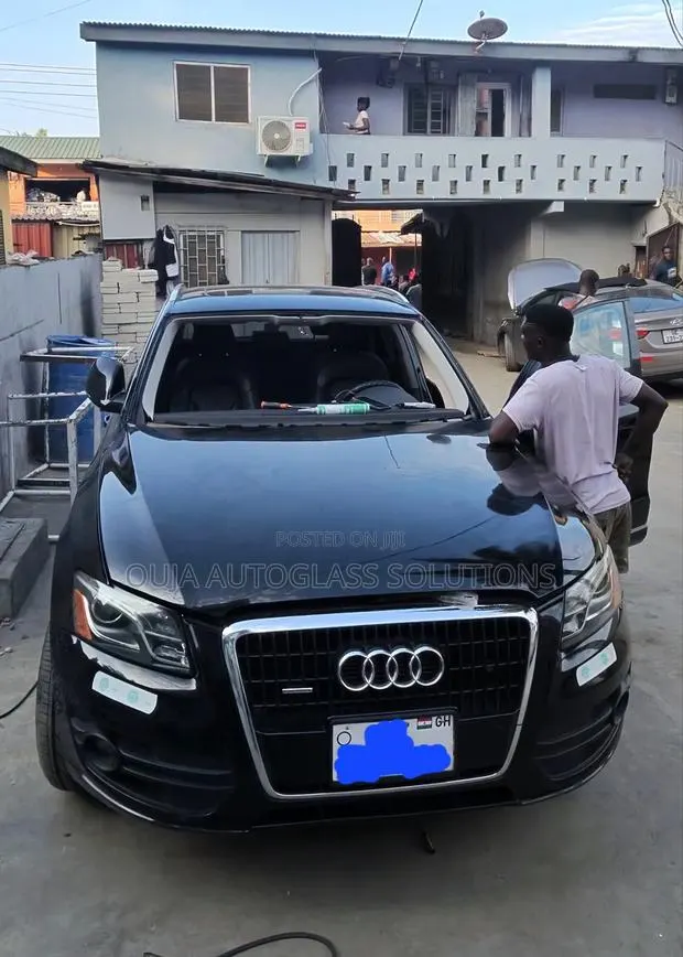 2013 Audi Q5 Windscreen Available · Photo 1