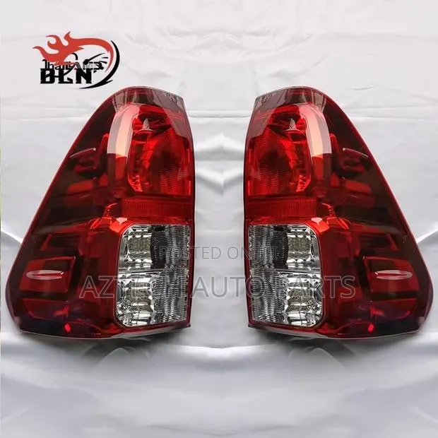 Toyota Hilux 2015 2016 2017 2018 Taillight Tail Light · Photo 1