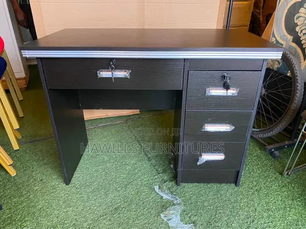 Black Executive Office Table With 3 Drawers · Photo 1