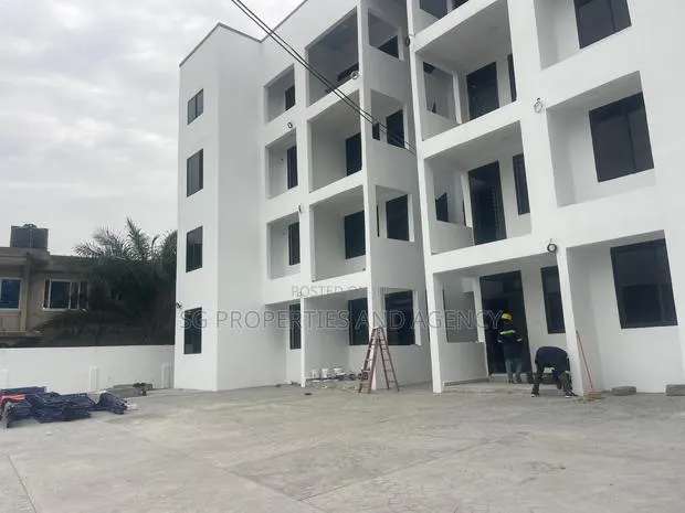 3bdrm Apartment in Batsonaa, Baatsona Total for rent · Photo 1