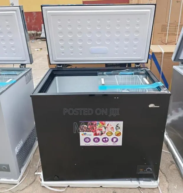 Rainbow and Nasso 200L Liters Chest Freezer With Sliding Glass · Photo 1