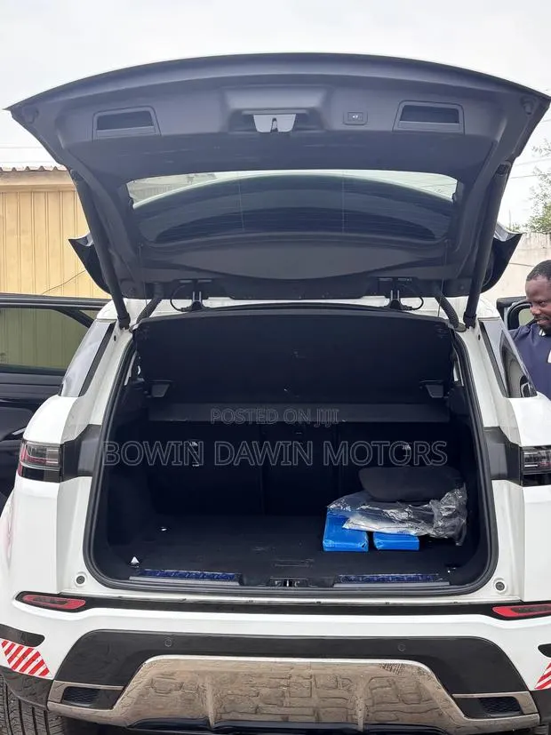 Land Rover Range Rover Evoque Hoxton Edition AWD 2026 White · Photo 1
