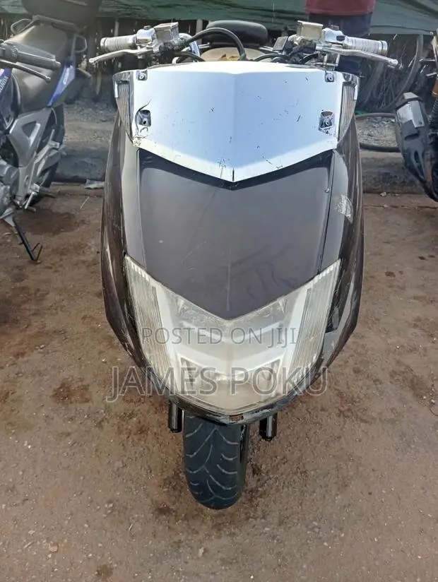 Yamaha 2025 Brown · Photo 1