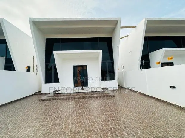 3bdrm House in Oyarifa for sale · Photo 1