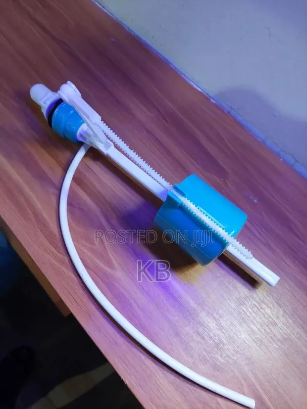 Adjustable Toilet Tank Fill Valve for Efficient Water Control · Photo 2