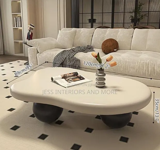 Coffee Table With Round Base · Photo 1