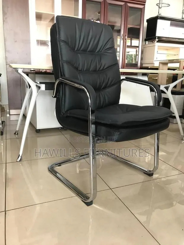 Black Office Chair · Photo 1