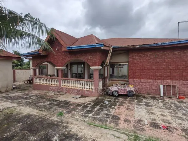4bdrm House in Esereso Feyiase, Kumasi Metropolitan for sale · Photo 1