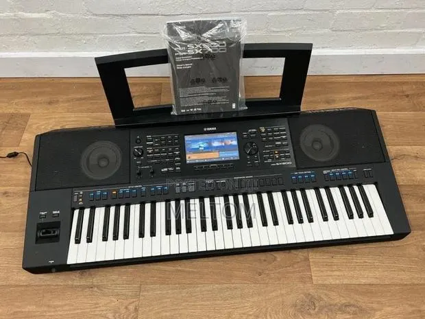 Yamaha PSR-Sx900 Keyboard · Photo 1