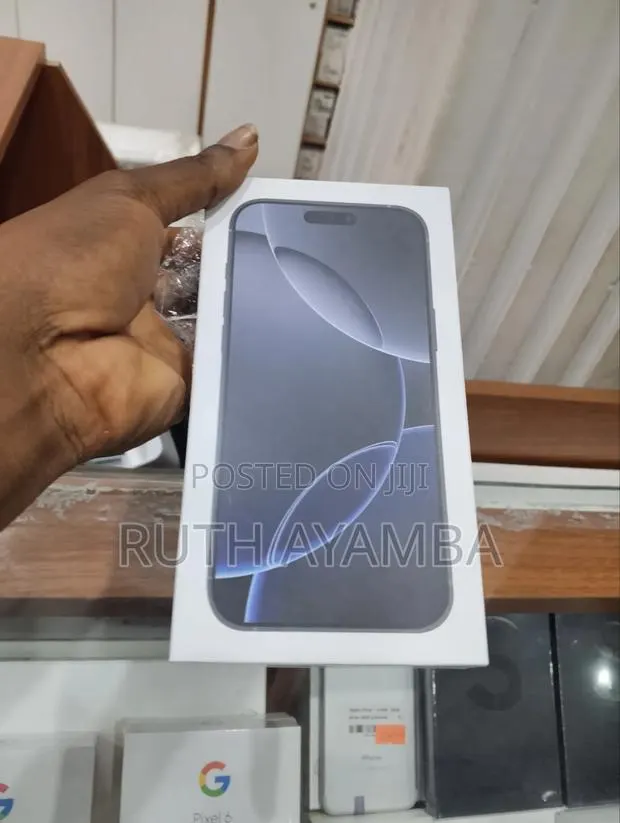 New Apple iPhone 16 Pro 128 GB Gray · Photo 1