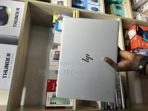 New Laptop HP EliteBook 735 G5 8GB Intel Core i5 SSD 256GB · Photo 1