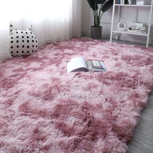 Fluffy Carpet · Photo 1